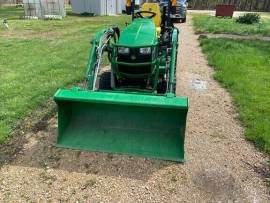 2020 John Deere 1025R