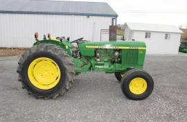 1979 John Deere 2440