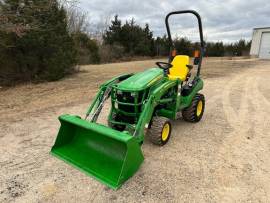 2018 John Deere 1025R