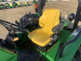 2016 John Deere 5085E