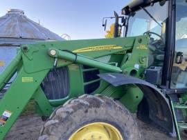 2012 John Deere 7230