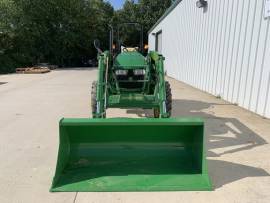 2022 John Deere 5075E