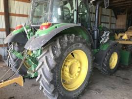 2017 John Deere 5125R