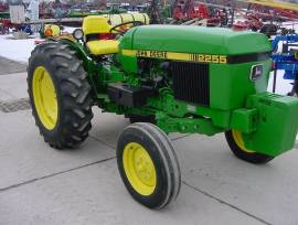 1984 John Deere 2255