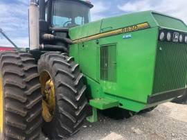 John Deere 8870