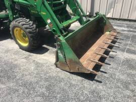 2015 John Deere 4052R