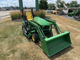 2015 John Deere 1025R