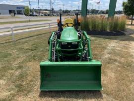 2015 John Deere 1025R