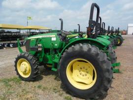 2015 John Deere 5065E