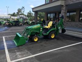 2022 John Deere 1025R TLB