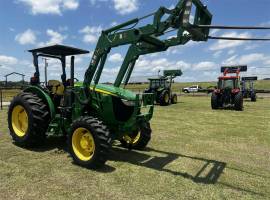 2015 John Deere 5085E