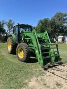 2010 John Deere 7330