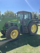 2010 John Deere 7330