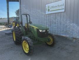 2016 John Deere 5075E