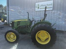 2016 John Deere 5075E