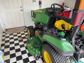 2019 John Deere 1025R