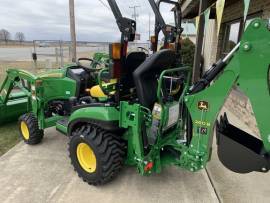 2022 John Deere 1025R TLB