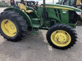 2015 John Deere 5065E