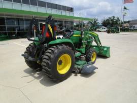 2010 John Deere 3320