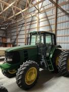 2005 John Deere 7520