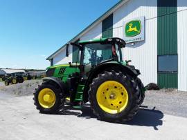 2019 John Deere 6215R