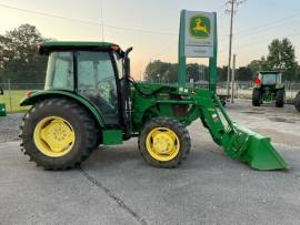 2016 John Deere 5065E