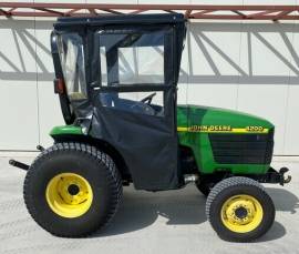 2000 John Deere 4200