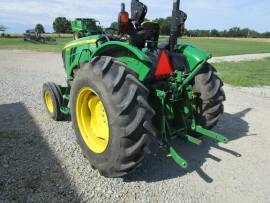 2020 John Deere 5075E