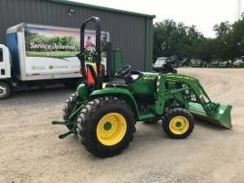 2018 John Deere 3046R