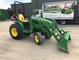 2018 John Deere 3046R