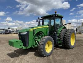 2016 John Deere 8270R