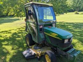 2003 John Deere 2210