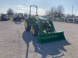 2021 John Deere 4052M