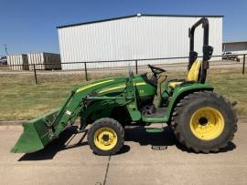 2007 John Deere 3320