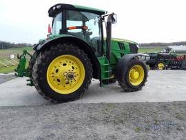 2012 John Deere 6210R