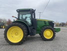 2019 John Deere 7210R