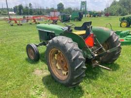 1972 John Deere 820 (3 CYL)