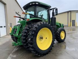 2017 John Deere 8245R