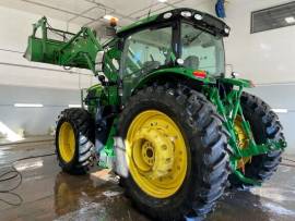 2015 John Deere 6175R