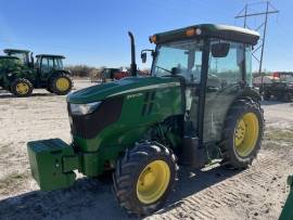 2017 John Deere 5100GN