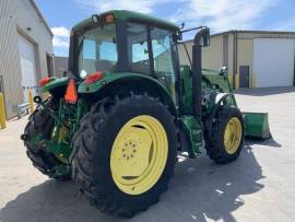 2014 John Deere 6105M