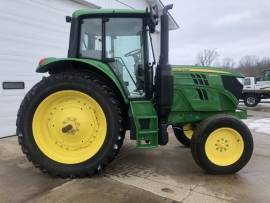 2019 John Deere 6110M