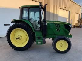 2019 John Deere 6110M