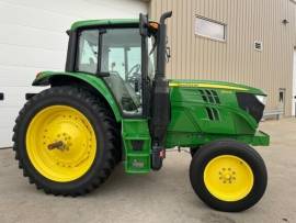 2019 John Deere 6110M