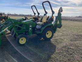 2022 John Deere 2025R TLB