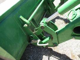 John Deere 5055E