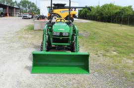 John Deere 3025E