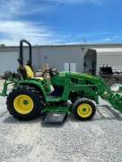 2019 John Deere 3033R