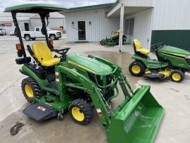 2015 John Deere 1025R