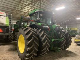 2022 John Deere 8R 340